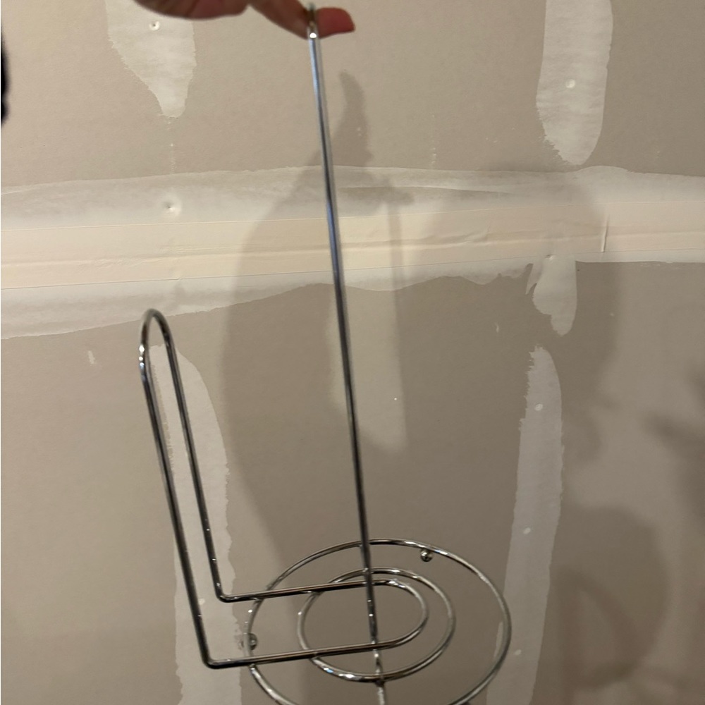 Paper towel holder